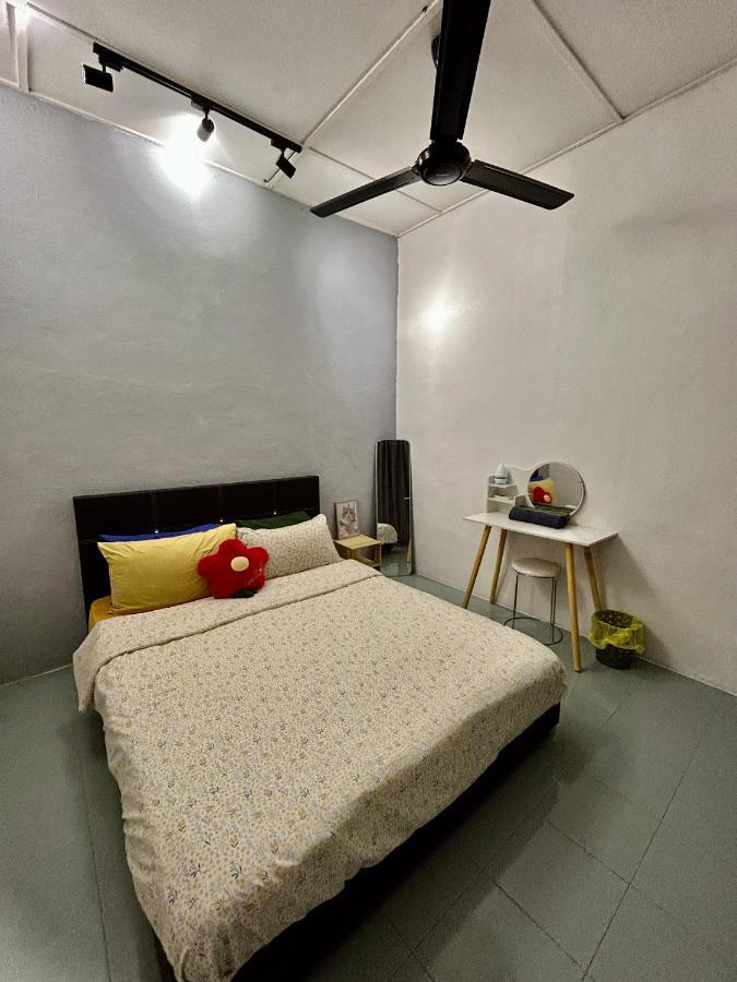 Heritage Cozy Entire 3 Bedroom House At Kijang Alma บูกิต เมอร์ตาจัม ภายนอก รูปภาพ